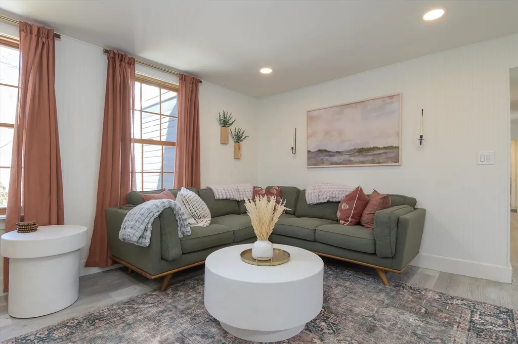 5 William Mundell Road Newfane VT 05362