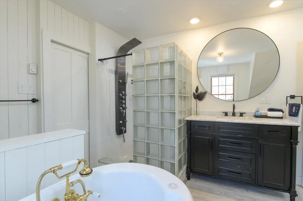 5 William Mundell Road Newfane VT 05362
