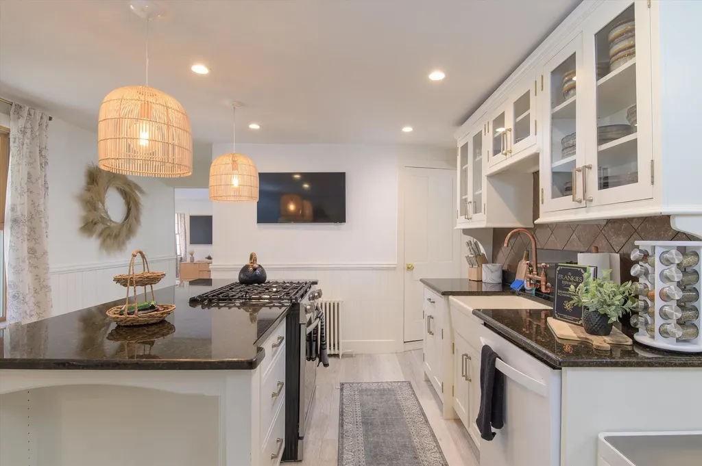 5 William Mundell Road Newfane VT 05362