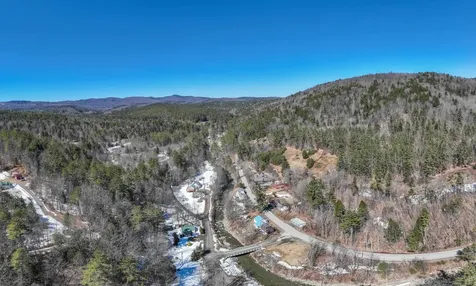 5 William Mundell Road Newfane VT 05362