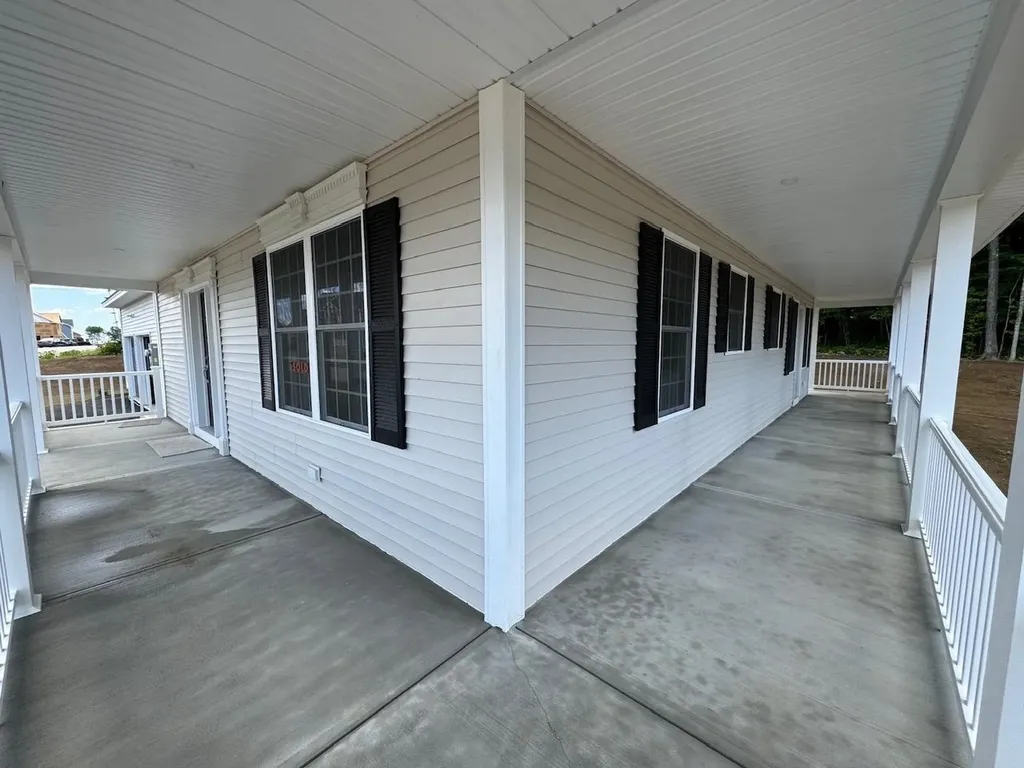 67 Lantern Drive Sandown NH 03873