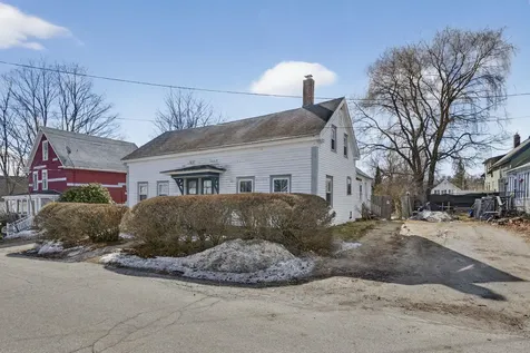 11-13 Jackson Street Hillsborough NH 03244