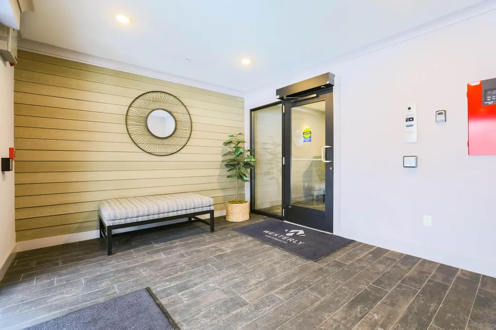 2075 Lafayette Road Portsmouth NH 03801