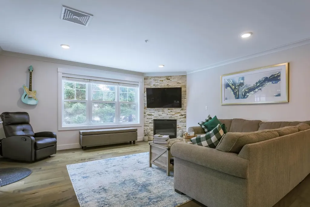 2075 Lafayette Road Portsmouth NH 03801