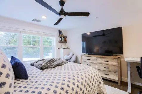 2075 Lafayette Road Portsmouth NH 03801