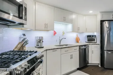 2075 Lafayette Road Portsmouth NH 03801