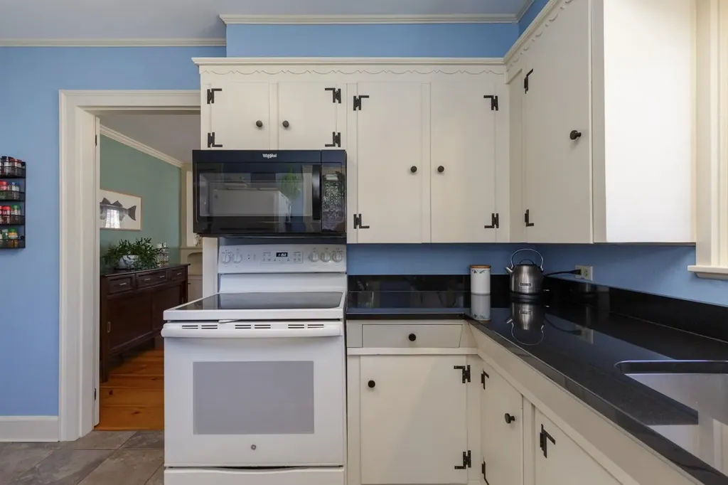82 Penacook Road Hopkinton NH 03229