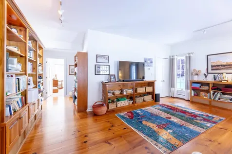 710 Meadowland Farms Road Hartford VT 05059