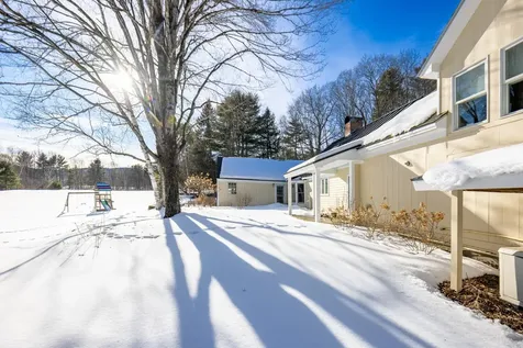 710 Meadowland Farms Road Hartford VT 05059
