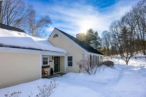 710 Meadowland Farms Road Hartford VT 05059
