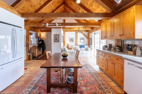 710 Meadowland Farms Road Hartford VT 05059