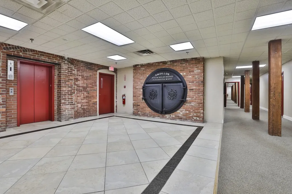 471 Silver Street Manchester NH 03103