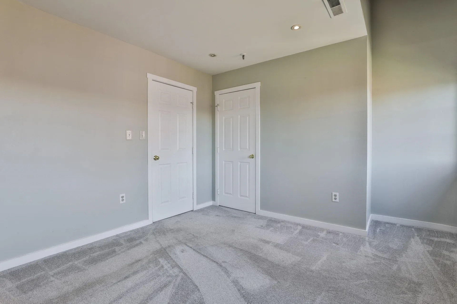 471 Silver Street Manchester NH 03103