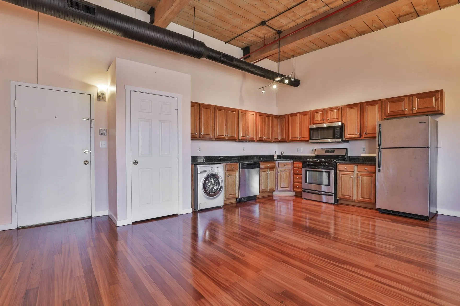 471 Silver Street Manchester NH 03103