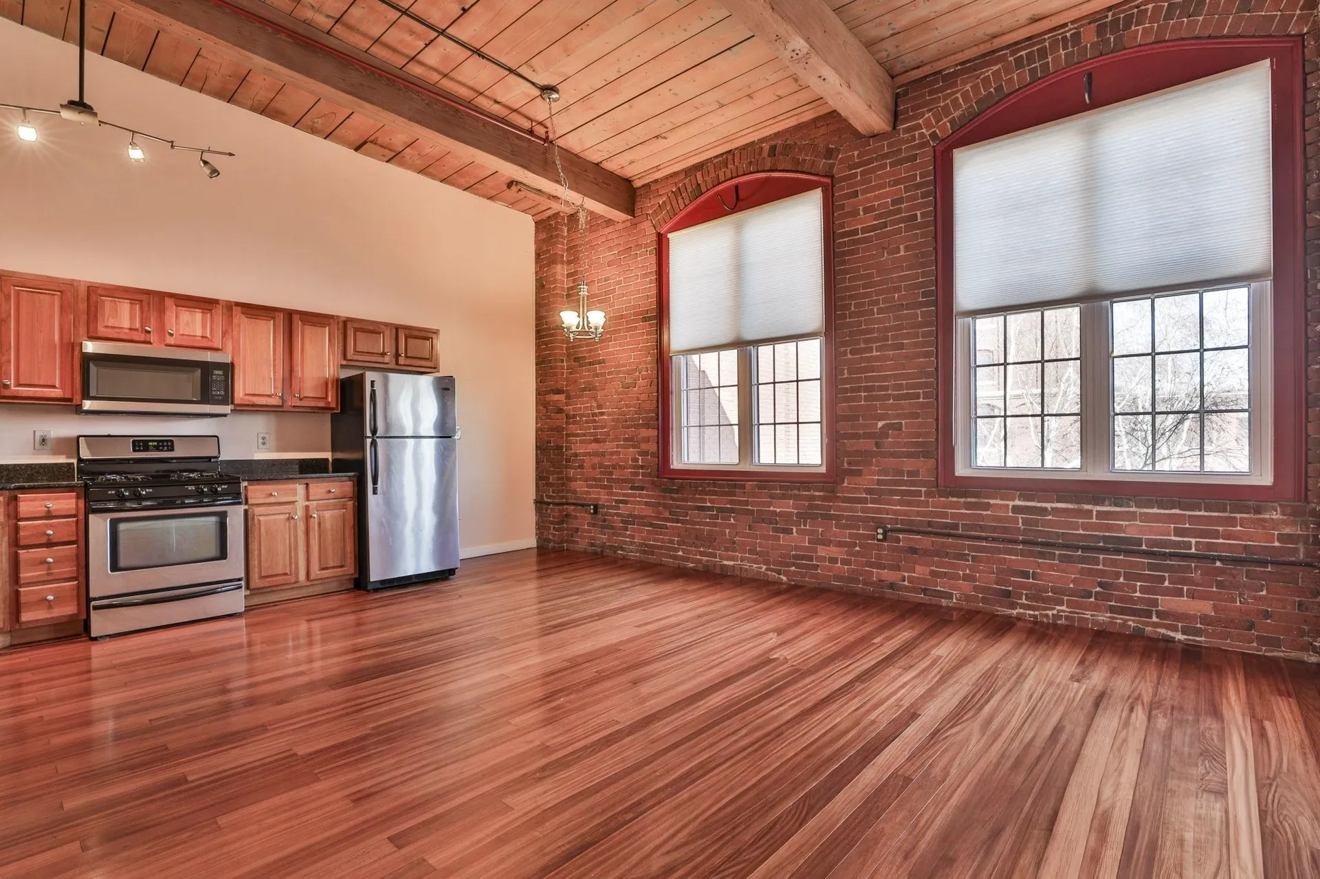 471 Silver Street Manchester NH 03103