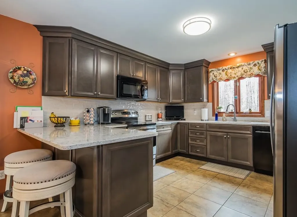 2 Sonia Drive Rutland City VT 05701