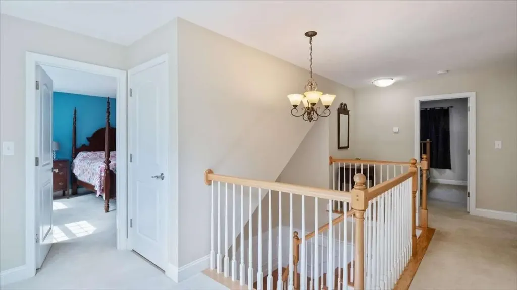 16 Horseshoe Road Windham NH 03087