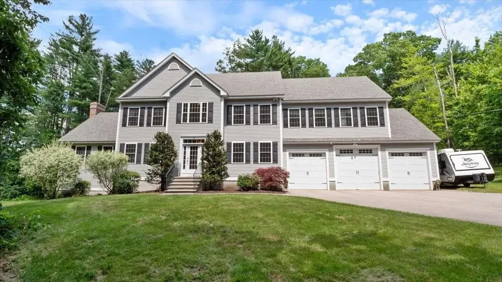 16 Horseshoe Road Windham NH 03087