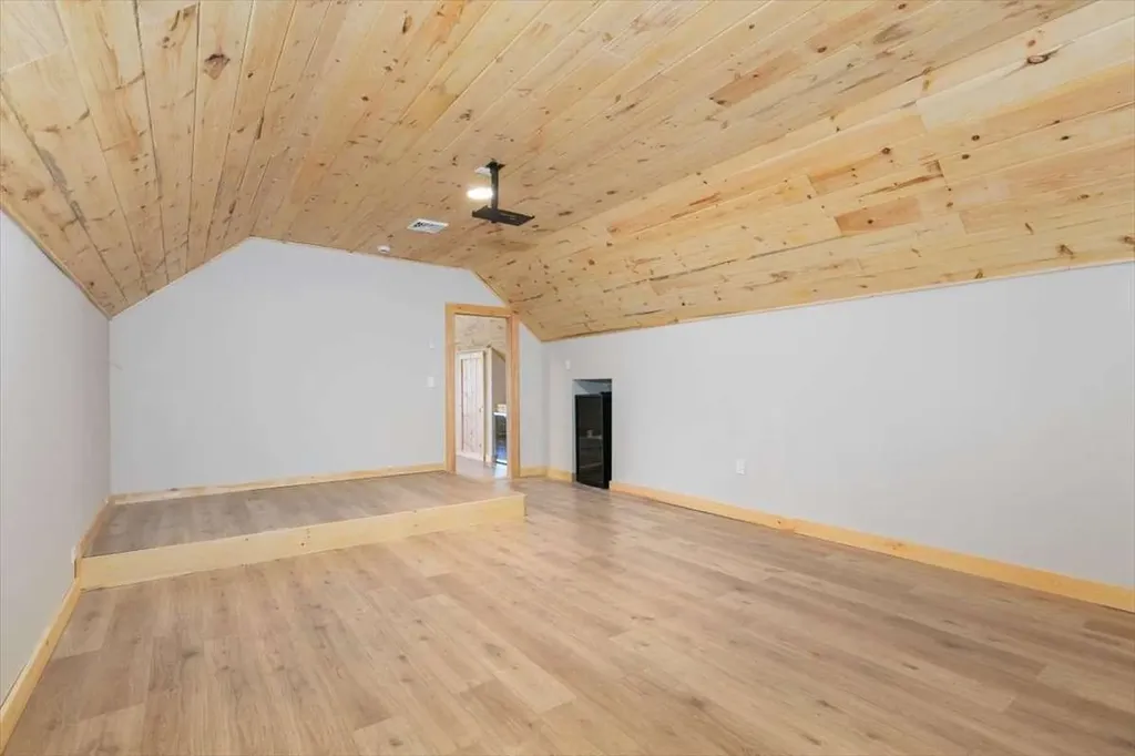 16 Horseshoe Road Windham NH 03087