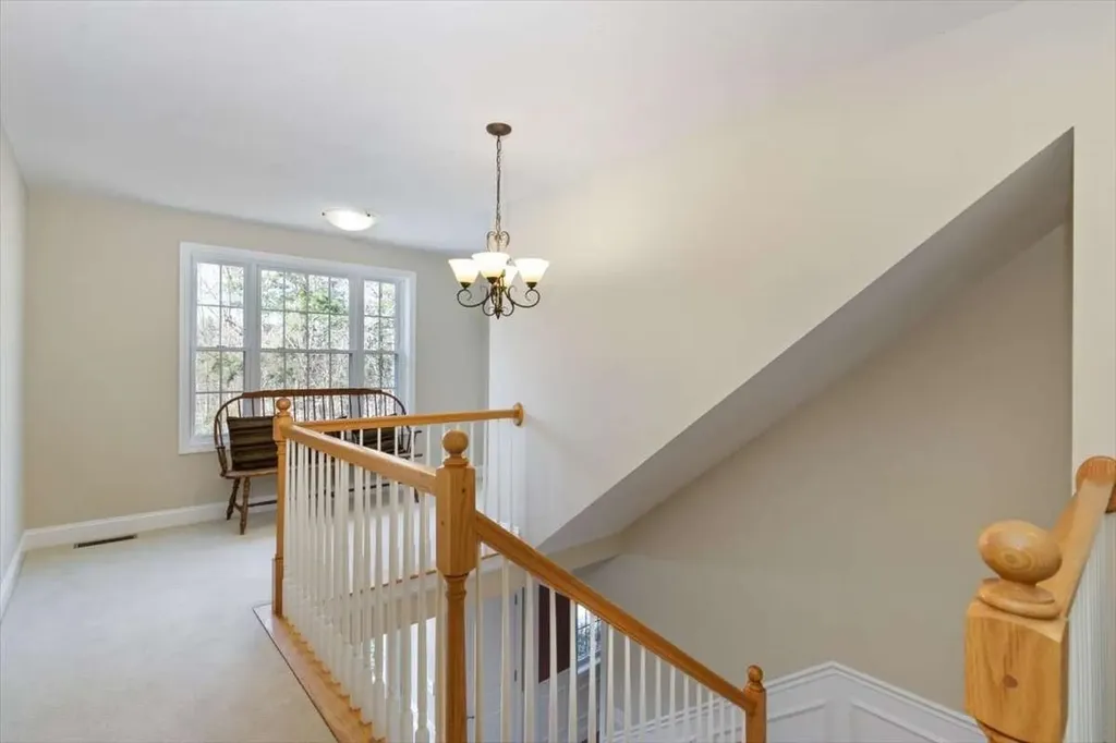 16 Horseshoe Road Windham NH 03087