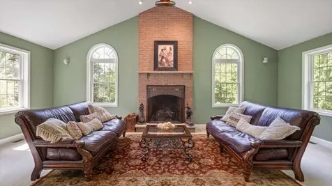 16 Horseshoe Road Windham NH 03087