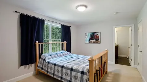 16 Horseshoe Road Windham NH 03087