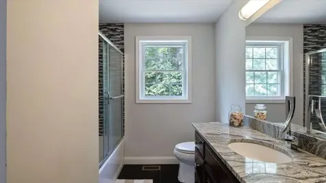 16 Horseshoe Road Windham NH 03087
