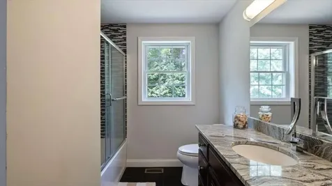 16 Horseshoe Road Windham NH 03087