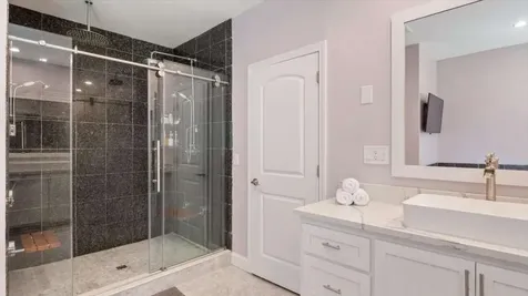 16 Horseshoe Road Windham NH 03087