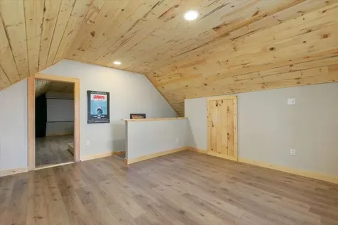 16 Horseshoe Road Windham NH 03087