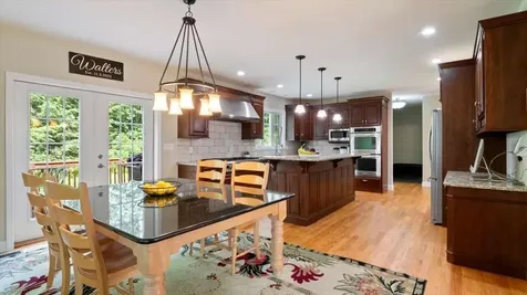 16 Horseshoe Road Windham NH 03087