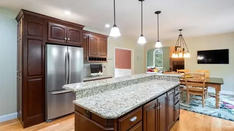 16 Horseshoe Road Windham NH 03087