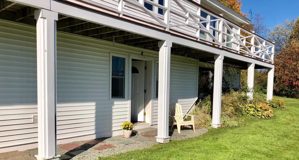 1125A Main Street New London NH 03257