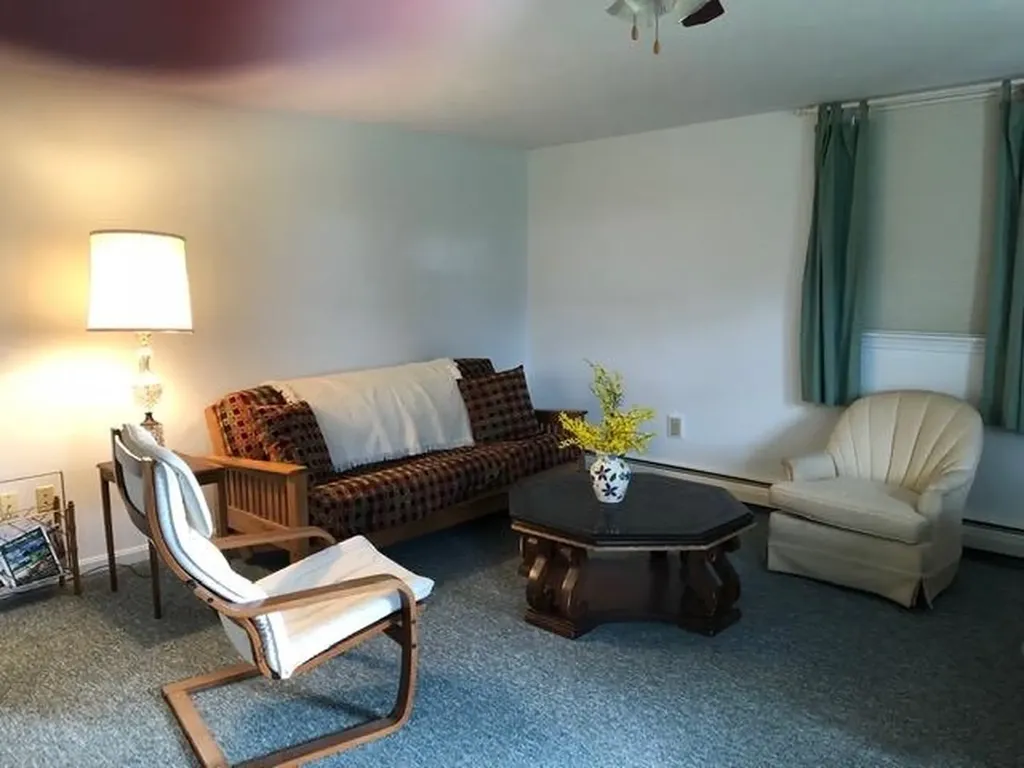 1125A Main Street New London NH 03257