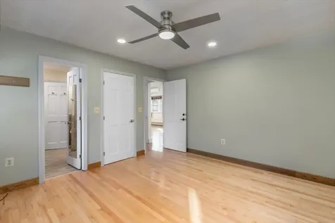 24 Oak Ridge Road Sandown NH 03873