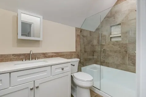 24 Oak Ridge Road Sandown NH 03873