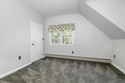 24 Oak Ridge Road Sandown NH 03873