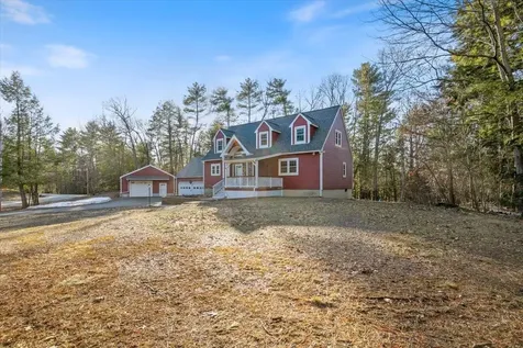 24 Oak Ridge Road Sandown NH 03873