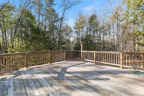 24 Oak Ridge Road Sandown NH 03873