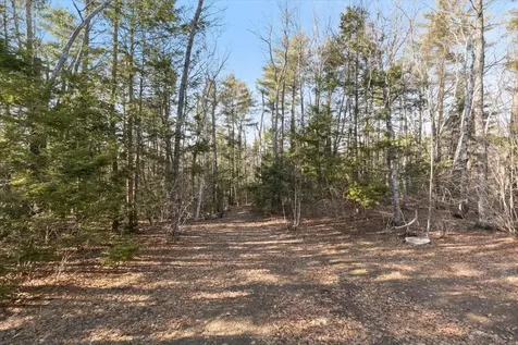 24 Oak Ridge Road Sandown NH 03873