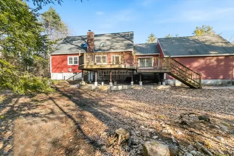 24 Oak Ridge Road Sandown NH 03873