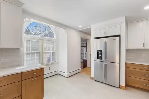 24 Oak Ridge Road Sandown NH 03873