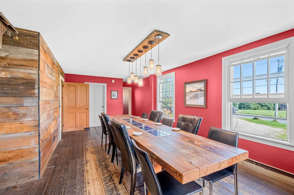 14 Barrows Road Stowe VT 05672