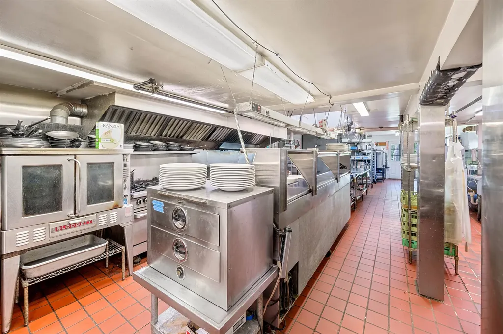 14 Barrows Road Stowe VT 05672