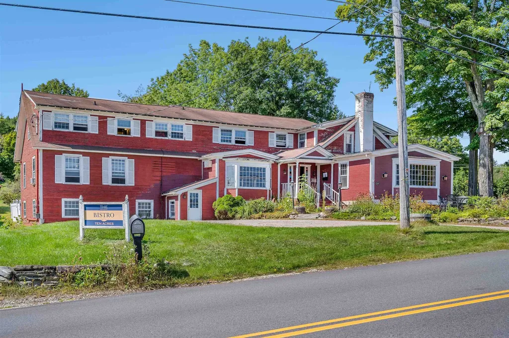 14 Barrows Road Stowe VT 05672