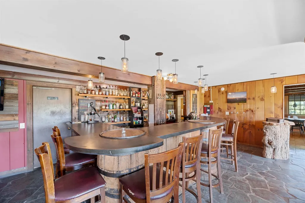 14 Barrows Road Stowe VT 05672