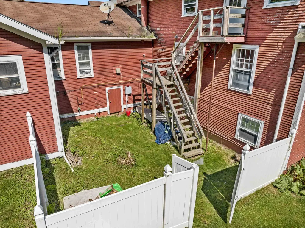 14 Barrows Road Stowe VT 05672