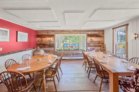 14 Barrows Road Stowe VT 05672