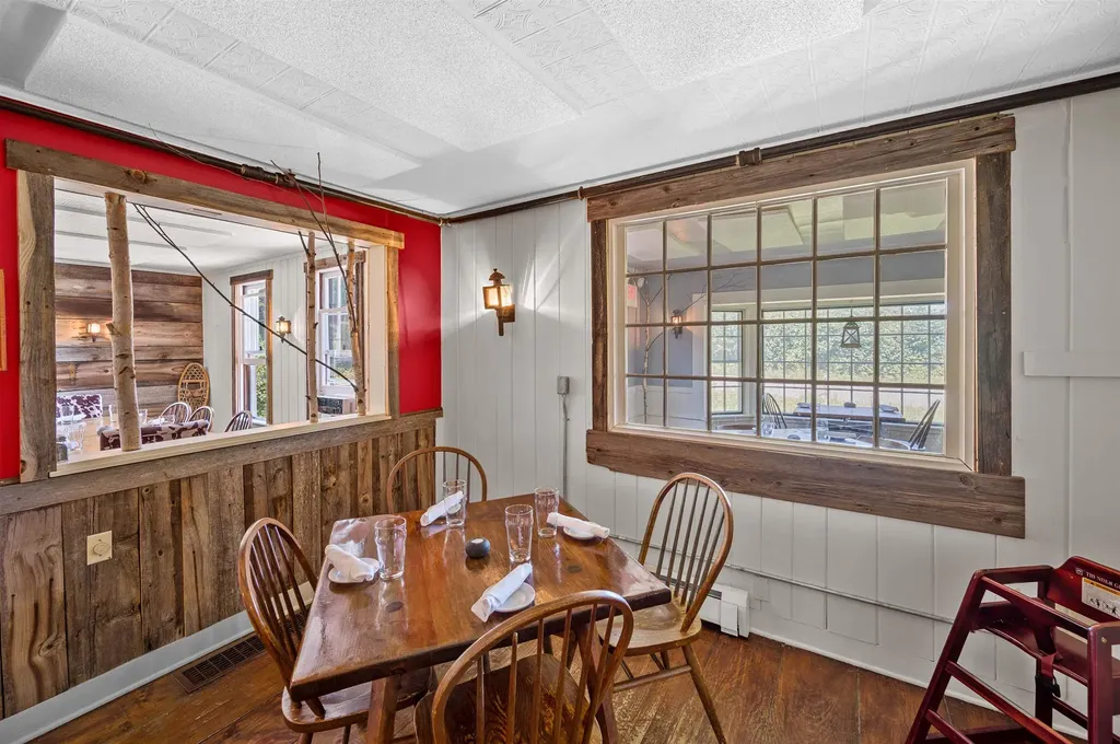 14 Barrows Road Stowe VT 05672