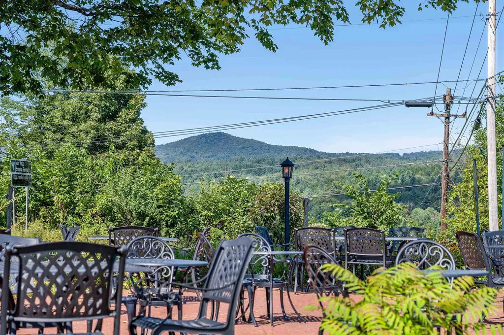 14 Barrows Road Stowe VT 05672